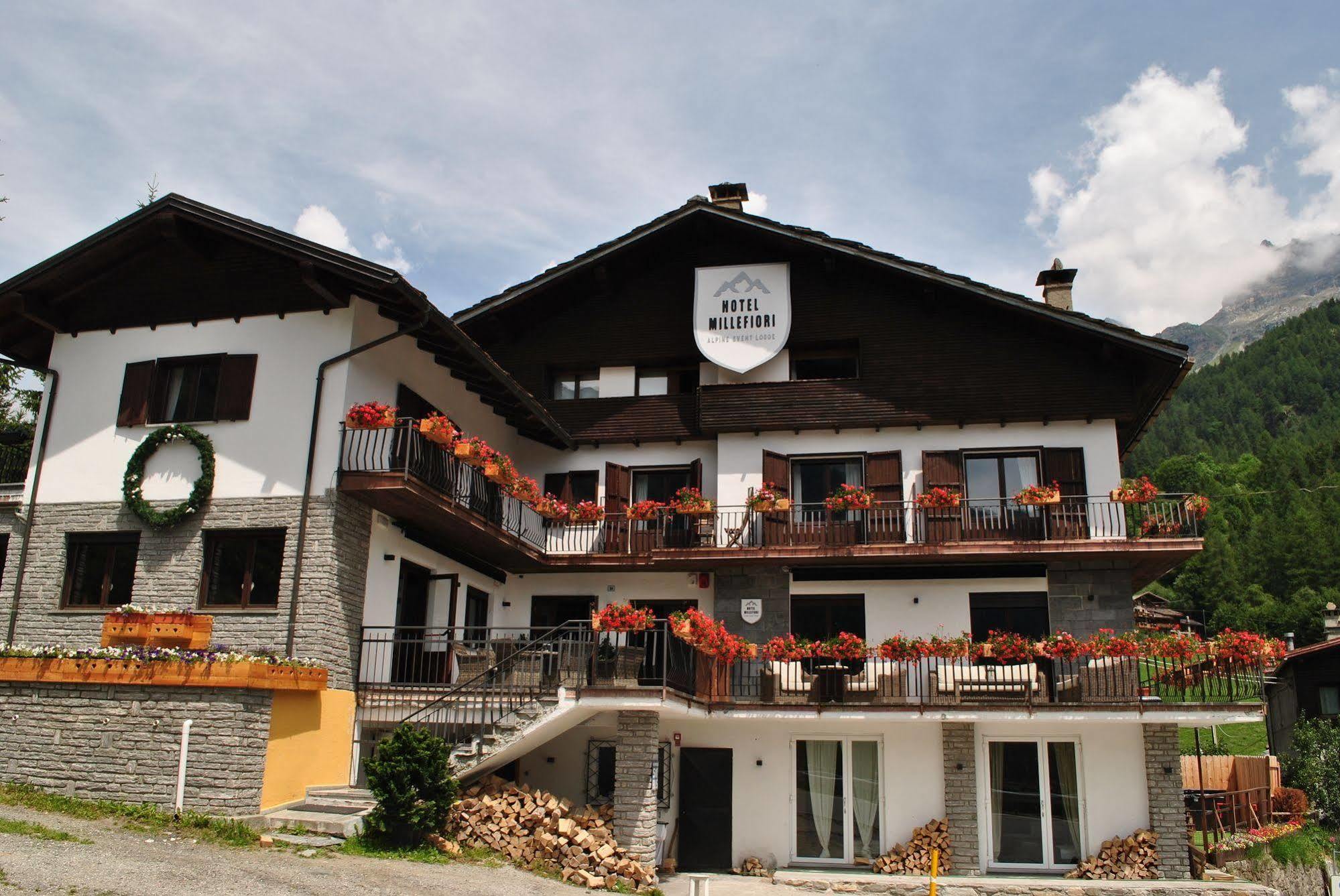 Hotell Millefiori- Alpine Event Lodge Валтурненче Екстериор снимка