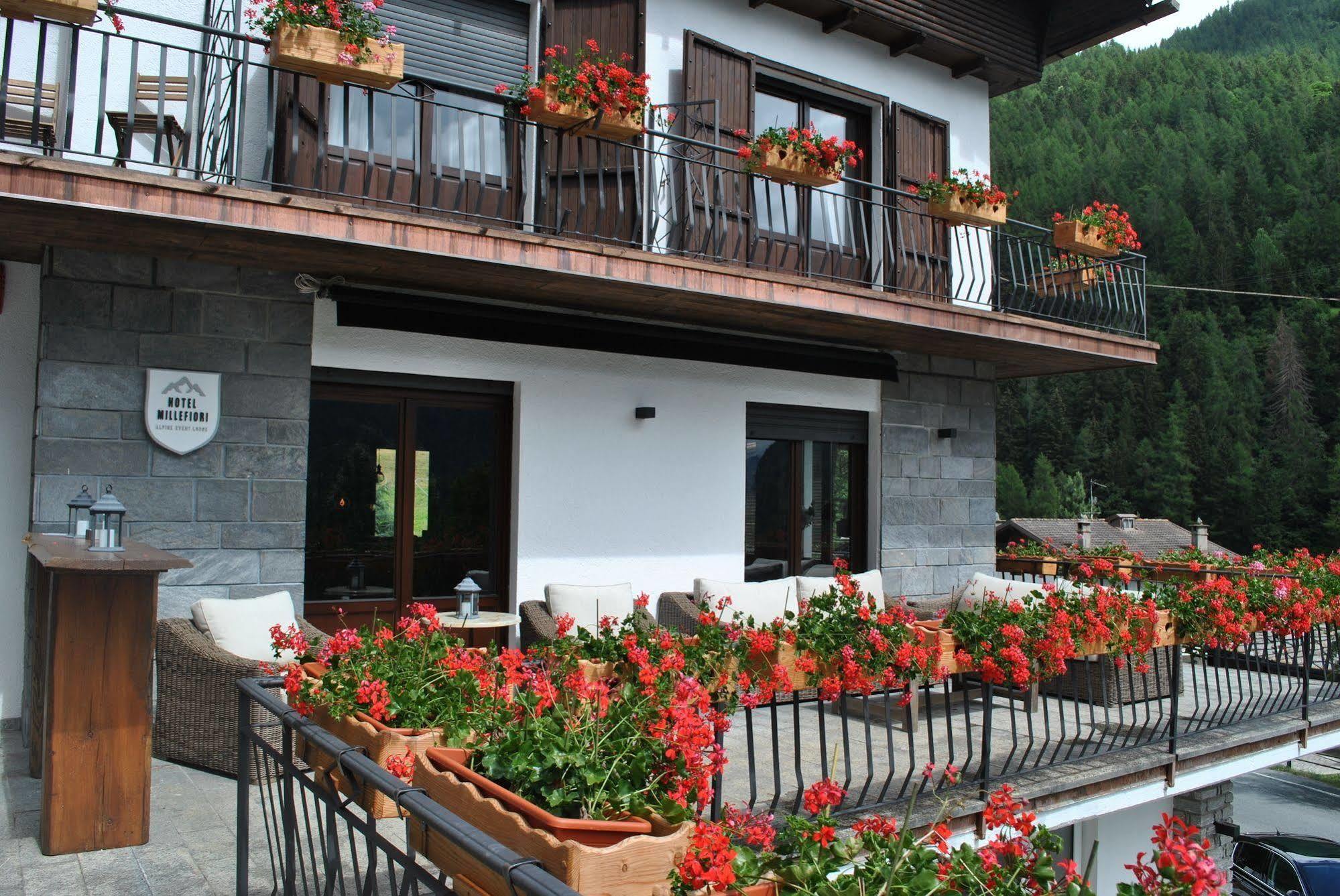 Hotell Millefiori- Alpine Event Lodge Валтурненче Екстериор снимка