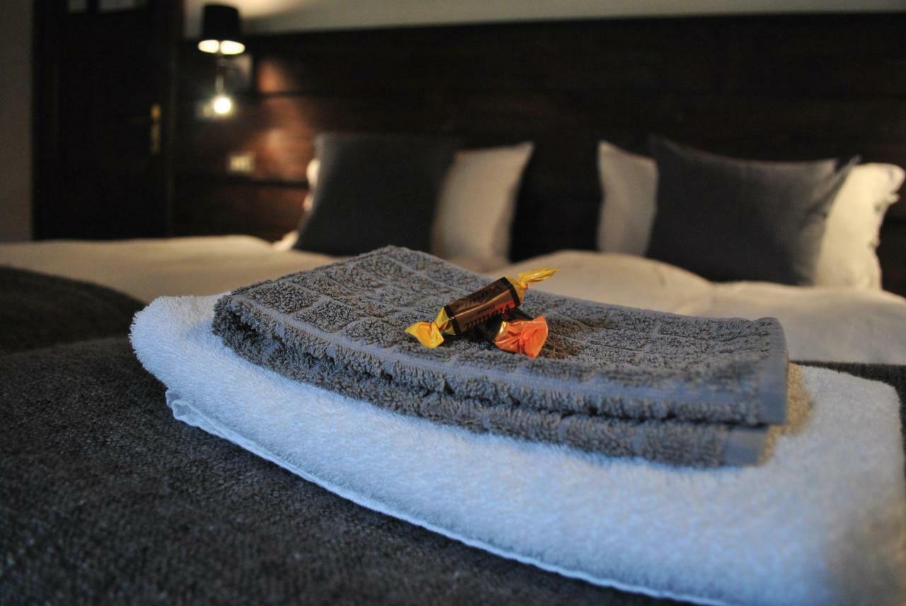 Hotell Millefiori- Alpine Event Lodge Валтурненче Екстериор снимка